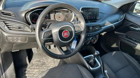 Fiat Tipo Sedán 1.4 70kW (95CV) Lounge