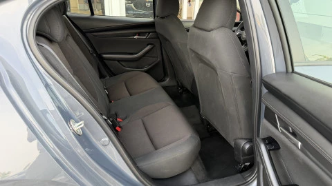 Mazda3 2.5L e-SKY G MHEV 103kW 6AT Prime-line