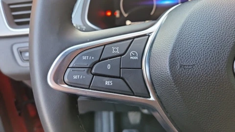 Renault Captur techno Eco-G 100cv (74 kW)