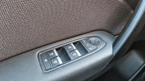 Renault Captur techno Eco-G 100cv (74 kW)