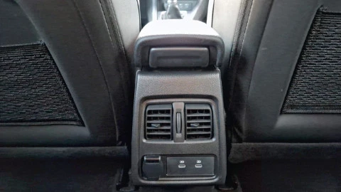 Renault Captur techno Eco-G 100cv (74 kW)