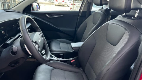 Kia Niro 1.6 GDi PHEV 135kW (183CV) Drive