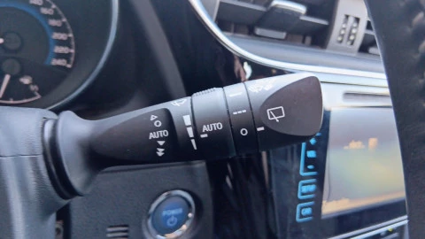 Toyota Auris 1.8 140H Hybrid Active