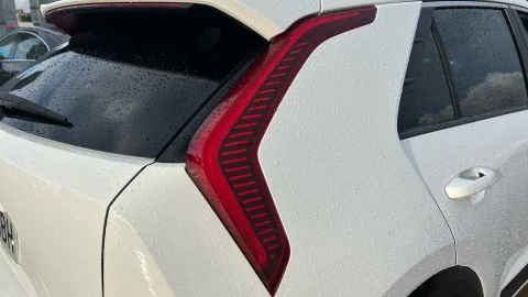 Kia Niro 1.6 GDi HEV 95kW (129CV) Emotion