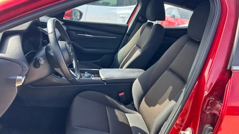 Mazda3 2.5L E-SKY G MHEV 103kW Centre-line