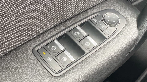 Renault Captur techno Eco-G 100cv (74 kW)