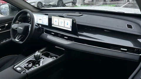 EBRO S700 1.5 TGDI PHEV Luxury E-CVT