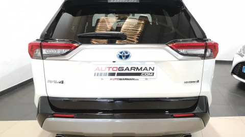 Toyota Rav4 2.5l 220H Feel!