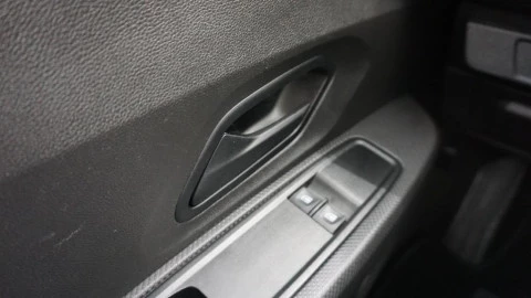 Dacia Sandero Essential TCe 67kW (90CV)