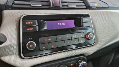 Nissan Micra 1.0G 52 kW (70 CV) E6C Acenta