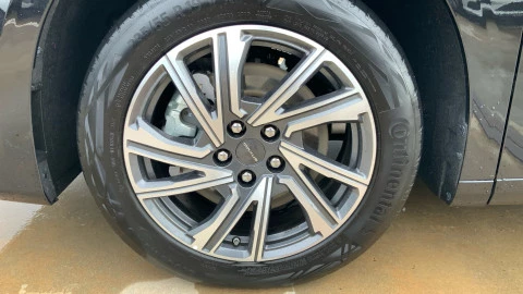 Maxus Mifa 9 90 kWh Luxury