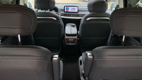 Maxus Mifa 9 90 kWh Luxury