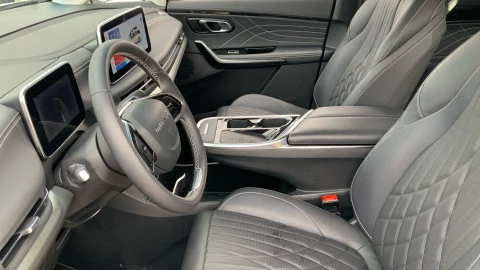 Maxus Mifa 9 90 kWh Luxury