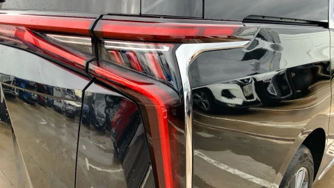 Maxus Mifa 9 90 kWh Luxury