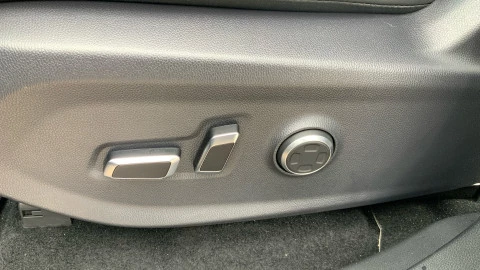 Maxus Mifa 9 90 kWh Luxury