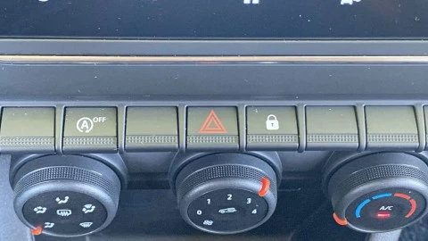 Renault Clio Business SCe 49 kW (67CV)