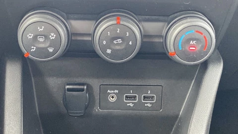 Renault Clio Business Blue dCi 74kW (100CV)