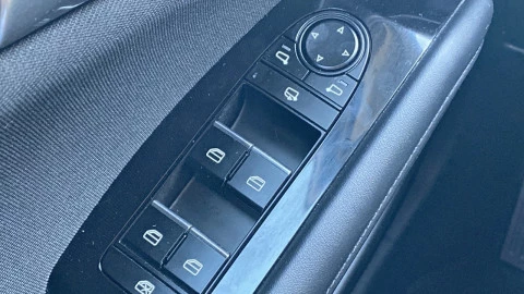 Mazda3 2.5L E-SKY G MHEV 103kW Prime-line