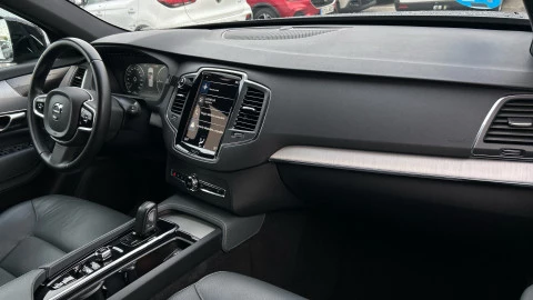 Volvo XC90 2.0 T8 AWD R-Design Auto