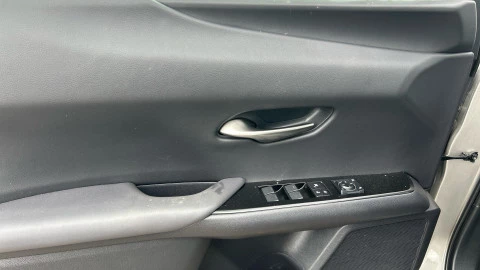 Lexus UX 2.0 250h Business