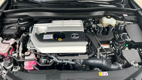 Lexus UX 2.0 250h Business