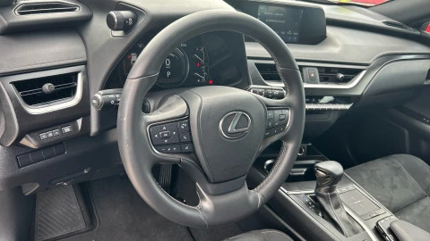 Lexus UX 2.0 250h Business