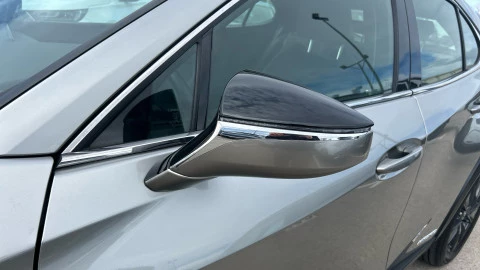Lexus UX 2.0 250h Business