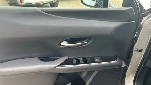 Lexus UX 2.0 250h Business