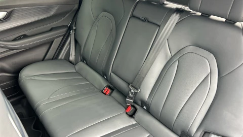 EBRO S400 1.5 DHE HEV Excellence CVT