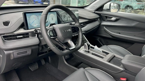 EBRO S400 1.5 DHE HEV Excellence CVT