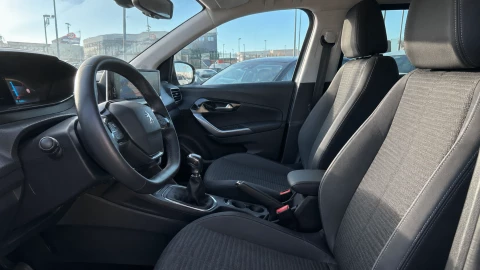 Peugeot 2008 Allure 1.6 BlueHDi 88KW (120CV) S&S Peugeot 2008 Allure 1.6 BlueHDi 88KW (120CV) S&S