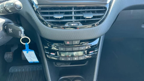 Peugeot 2008 Allure 1.6 BlueHDi 88KW (120CV) S&S