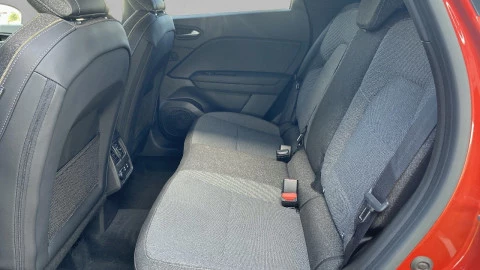 Renault Captur techno Eco-G 100cv (74 kW)