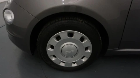 Fiat 500 Club 1.0 Hybrid 51KW (70 CV)