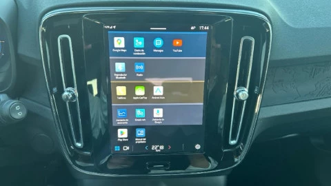 Volvo XC40 Recharge Eléctrico Core Auto