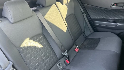 Toyota C-HR 2.0 180H Advance