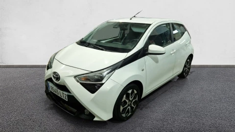 Toyota Aygo 1.0 70 x-play