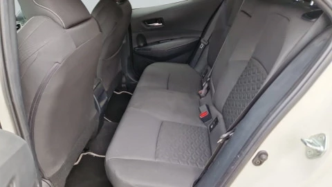 Toyota Corolla 2.0 180H FEEL! E-CVT