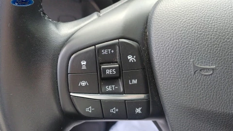 Ford Focus 1.0 Ecoboost MHEV 114kW Active Auto