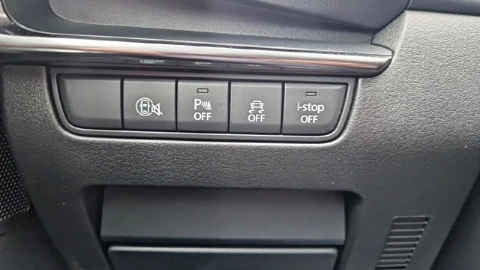 Mazda3 2.5L E-SKY G MHEV 103kW 6AT Homura