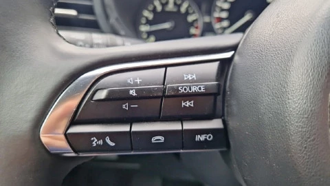 Mazda3 2.5L E-SKY G MHEV 103kW 6AT Homura