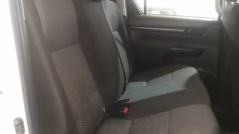 Toyota Hilux 2.4 D4D Cabina Doble GX