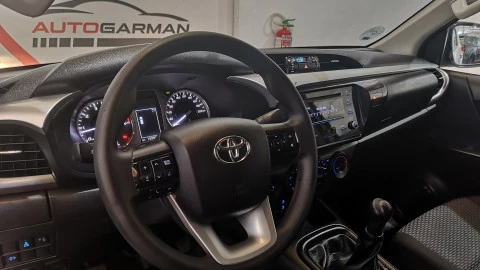 Toyota Hilux 2.4 D4D Cabina Doble GX