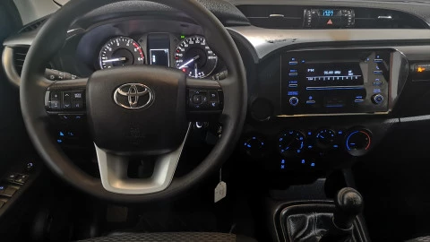 Toyota Hilux 2.4 D4D Cabina Doble GX