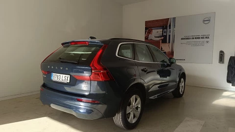 Volvo XC60 2.0 B4 D Momentum Pro Auto
