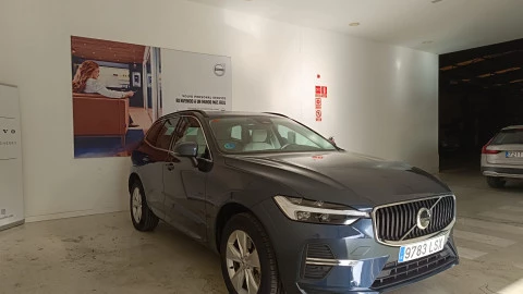 Volvo XC60 2.0 B4 D Momentum Pro Auto