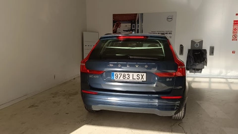 Volvo XC60 2.0 B4 D Momentum Pro Auto