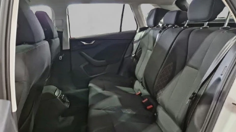 Skoda Kamiq 1.0 TSI 81kW (110CV) DSG Ambition