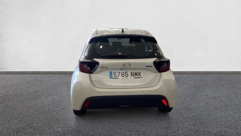 Mazda2 1.5 85 kW (116 CV) CVT Centre-line