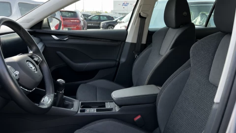 Skoda Octavia 2.0 TDI 85kW (115 CV) Manual Ambition